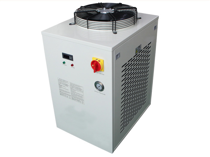 UV LED固化光源設備的三大配置照射頭、水冷機、電源驅動